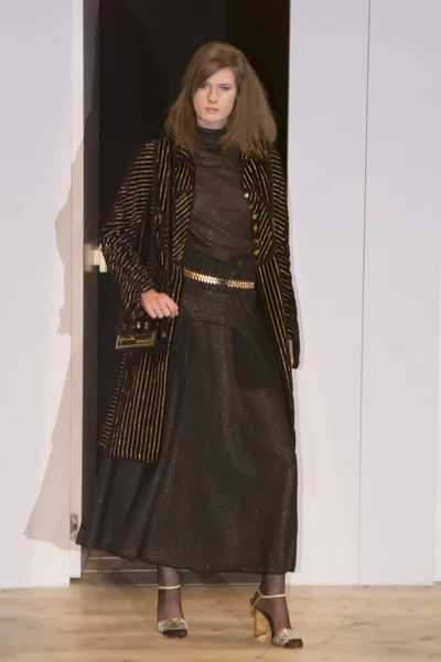 Look 11
